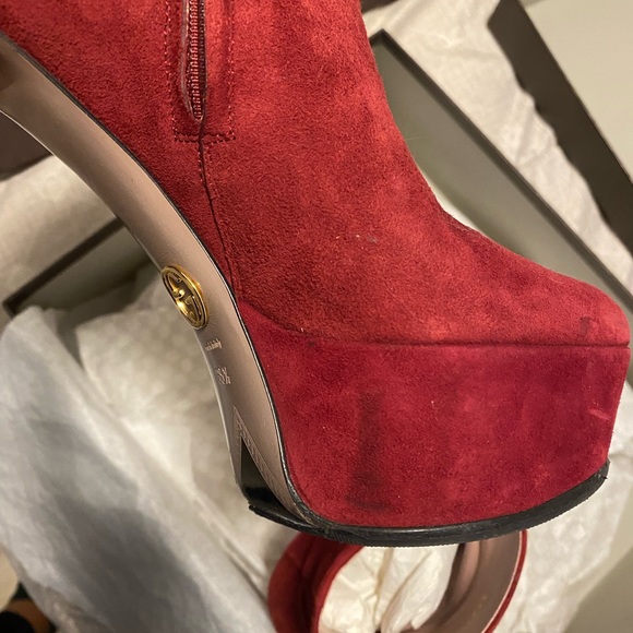 Beautiful, soft burgundy Gucci boots in size 35-1/2 - Picture 13 of 16